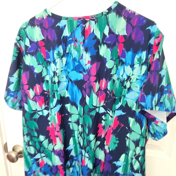 Easy Stretch Scrub Top Green Blue Pink Purple Leaves Size 3X Lace Up Front - Picture 2 of 6